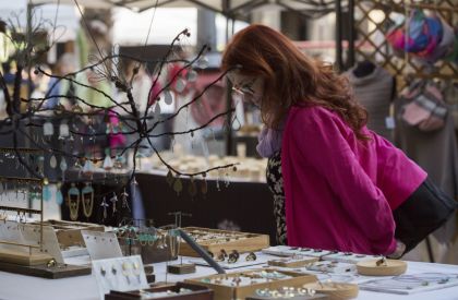 Join the Drap-Art Market this Summer